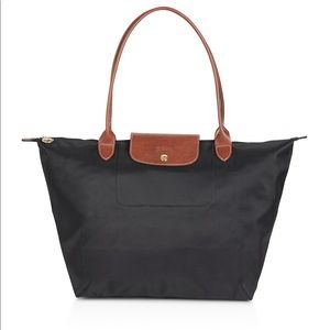 Longchamp Le Pilage Large Nylon Shoulder Tote. Black. Great Condition